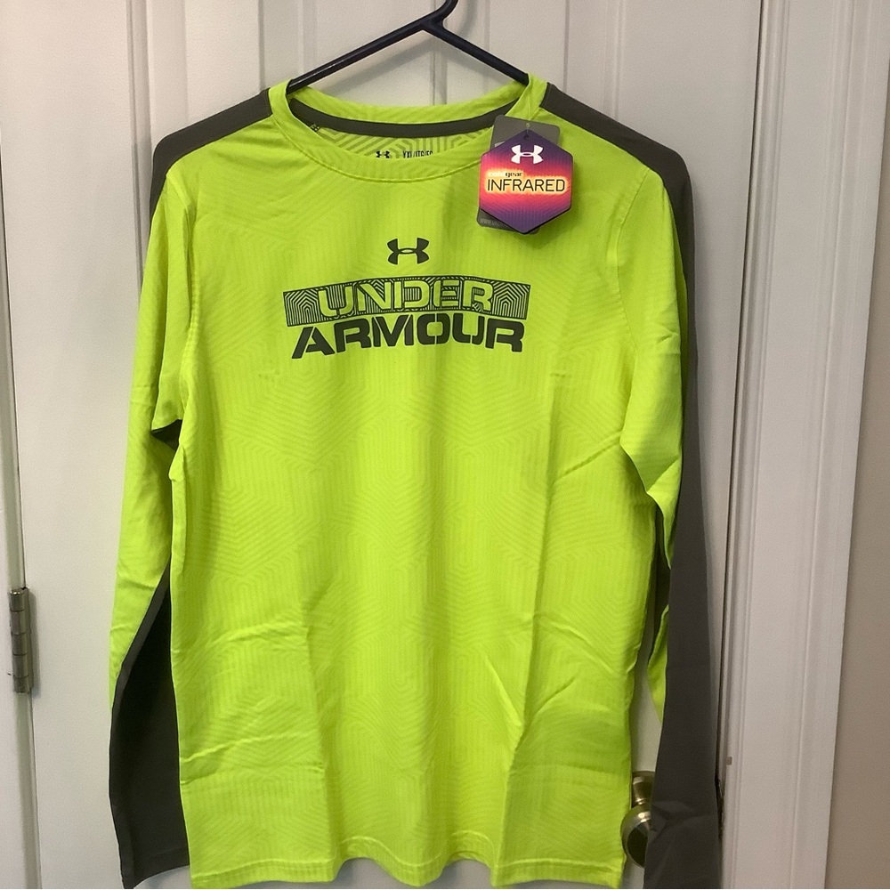 NWT Boy’s Under Armour Cold Gear Infrared Bright Yellow and Gray Shirt